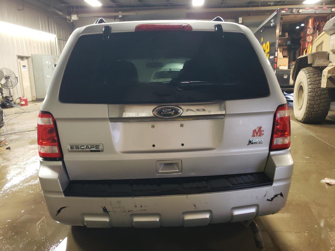 2012 FORD ESCAPE LIM - Image 6
