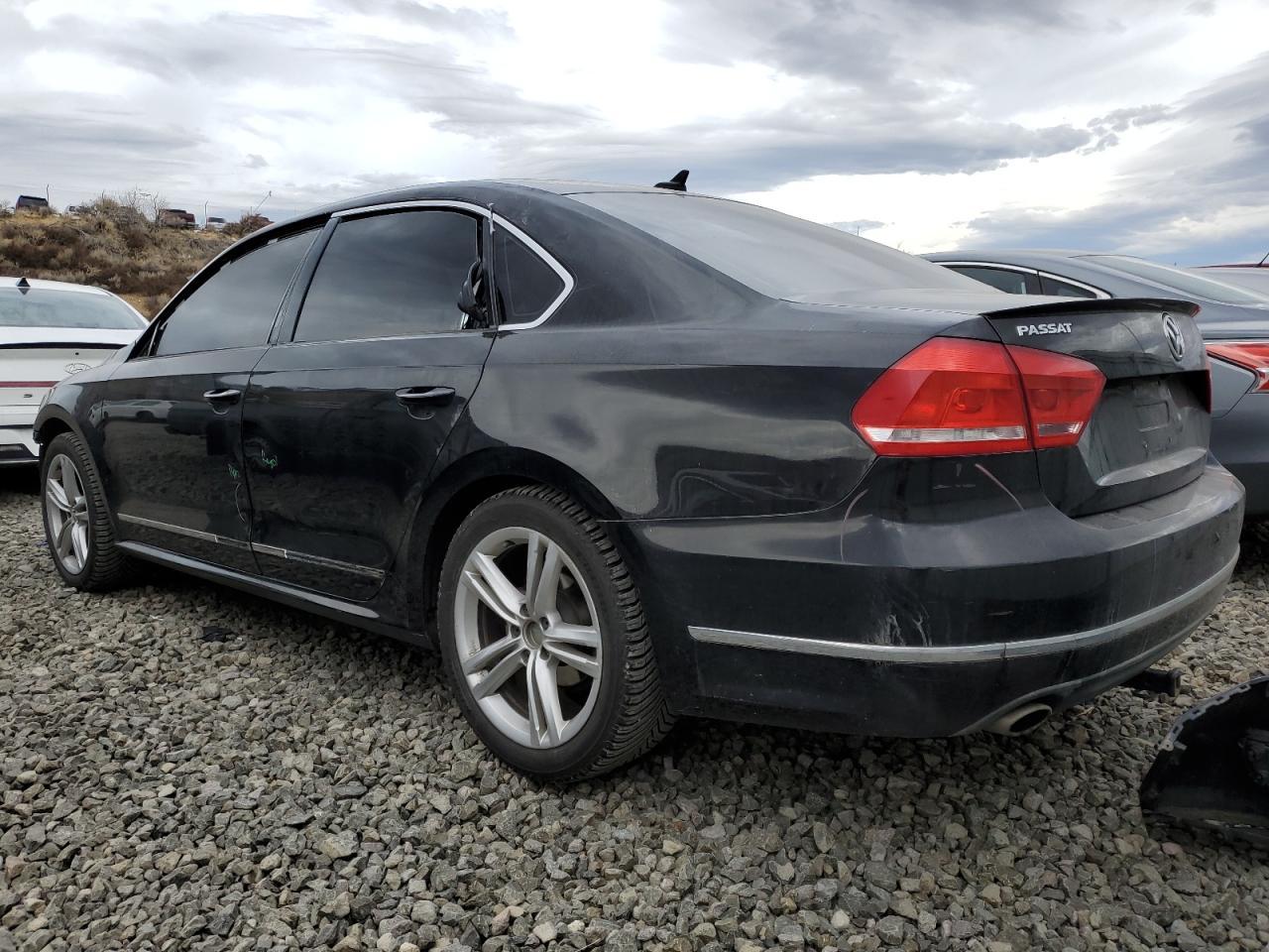 2014 VOLKSWAGEN PASSAT SEL - Фото 2