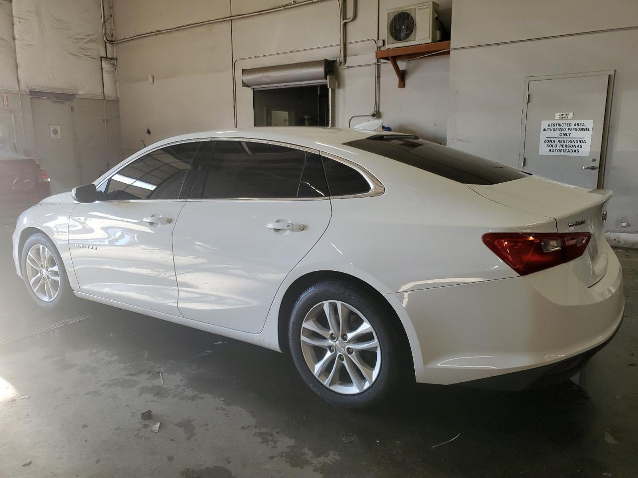 2017 CHEVROLET MALIBU LT - Image 2