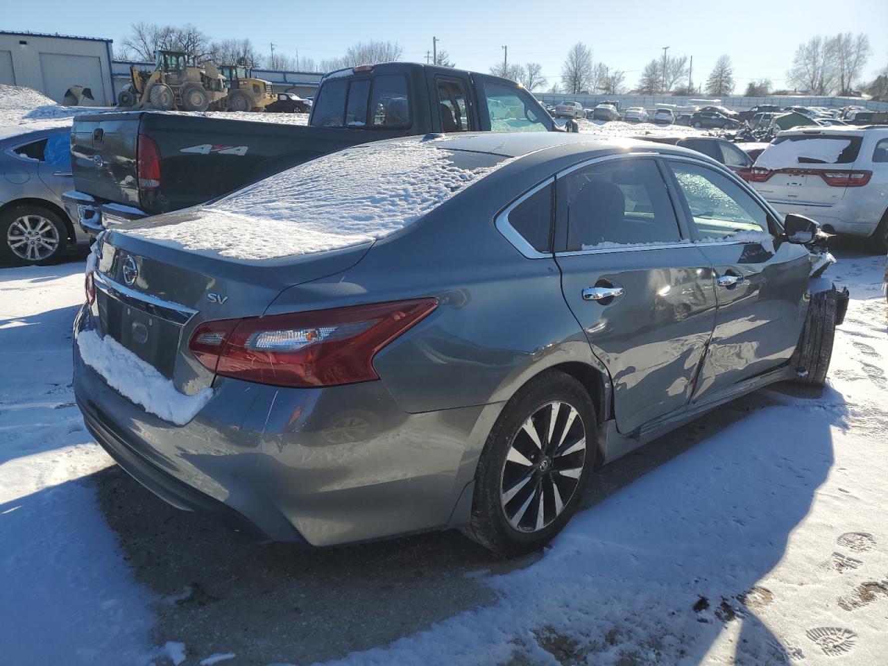 2018 NISSAN ALTIMA 2.5 - Фото 3