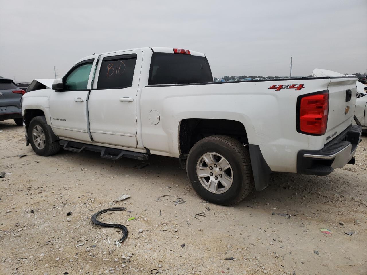 2018 CHEVROLET SILVERADO - Фото 2