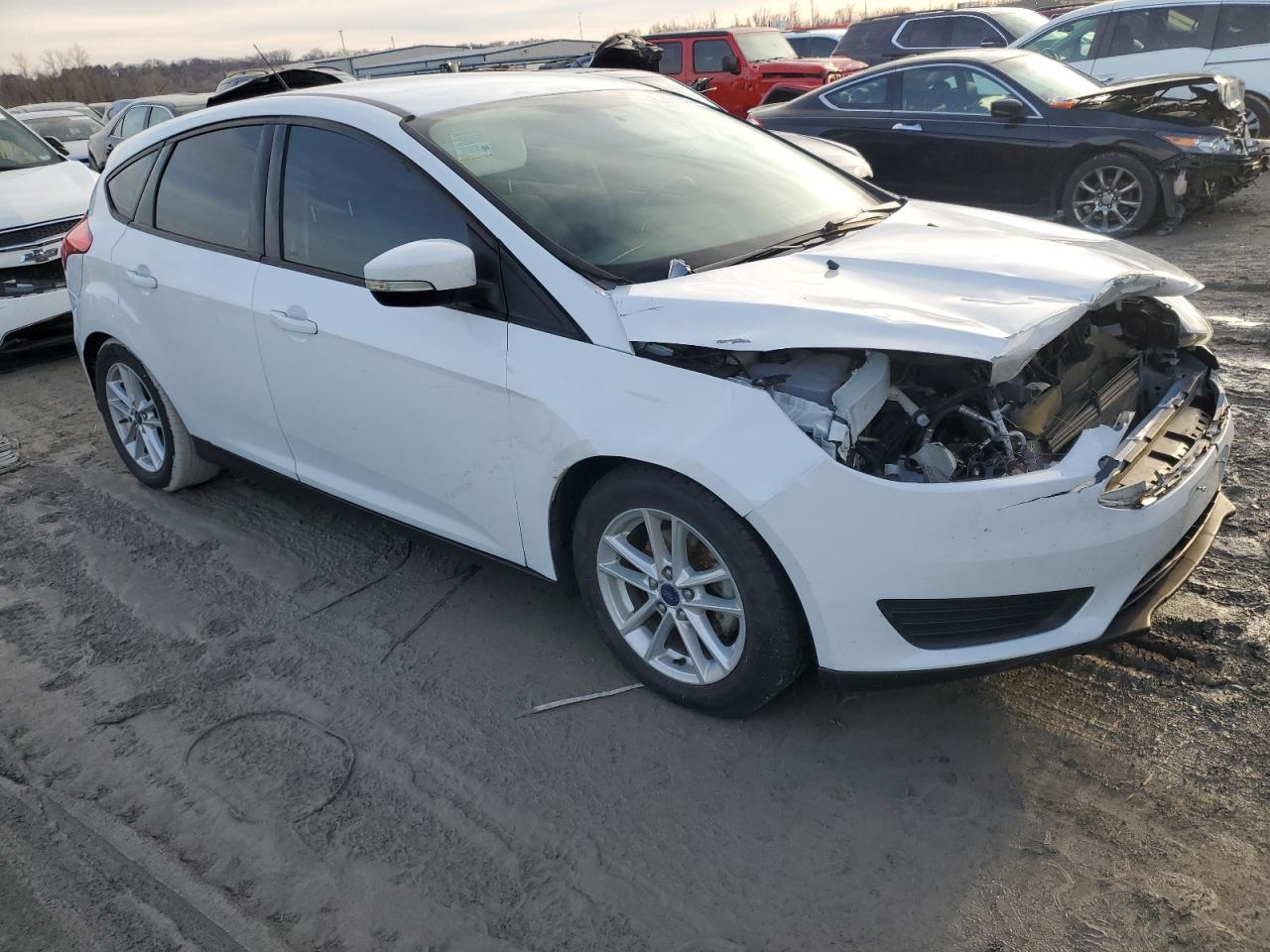 2016 FORD FOCUS SE - Фото 4
