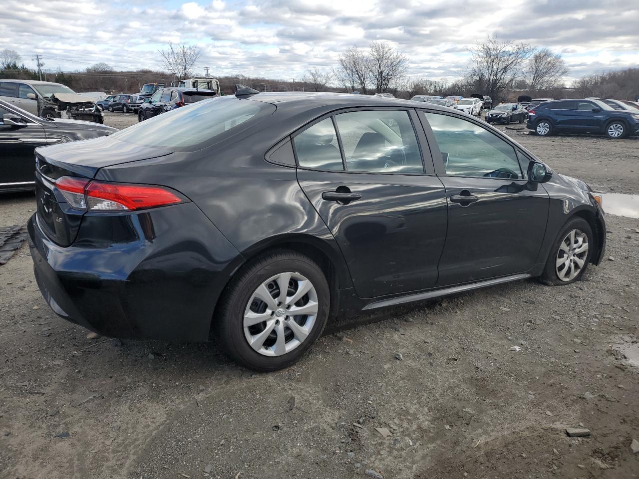 2021 TOYOTA COROLLA LE - Фото 3