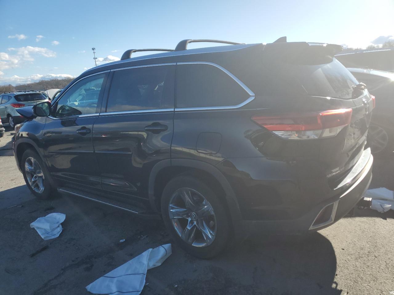 2018 TOYOTA HIGHLANDER - Фото 2