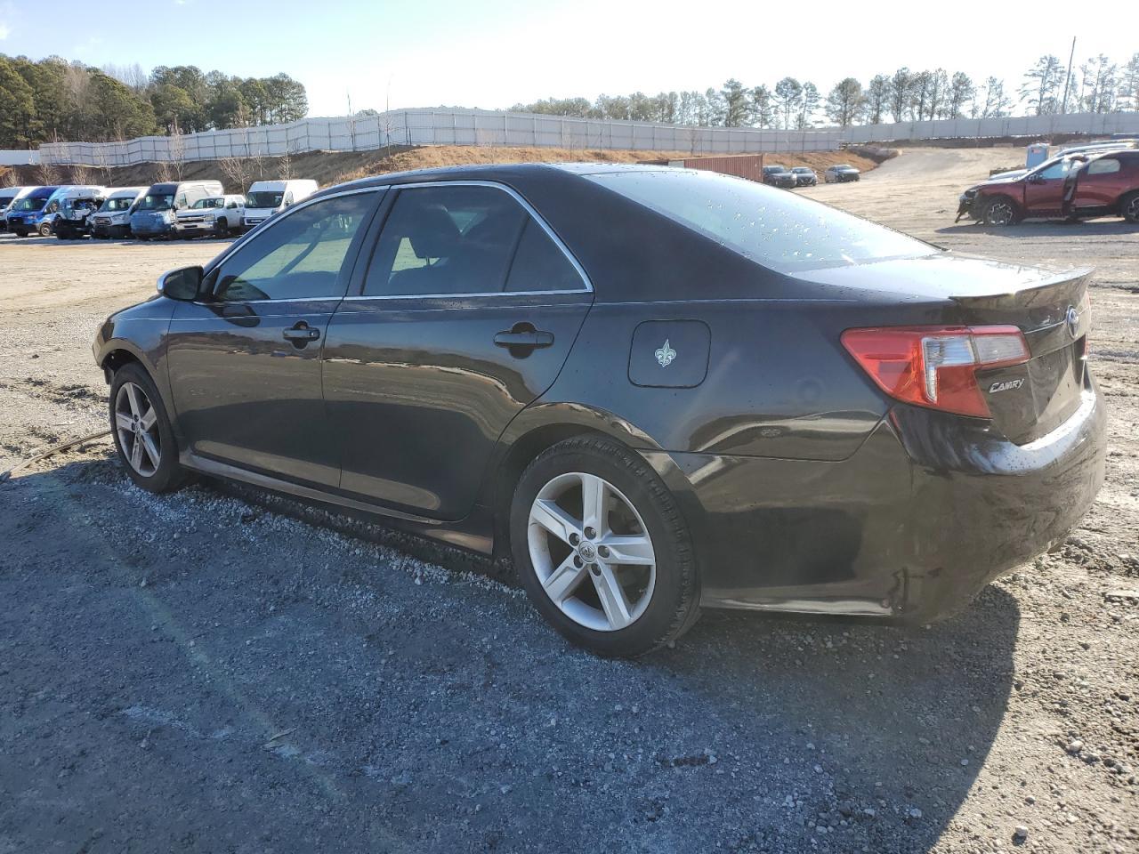 2014 TOYOTA CAMRY L - Image 2