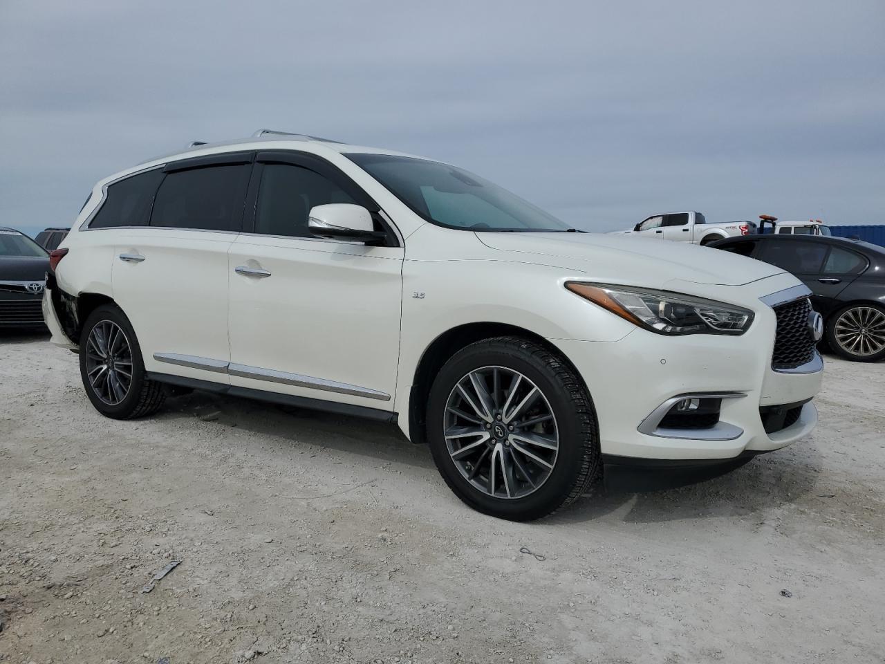 2016 INFINITI QX60 - Фото 4