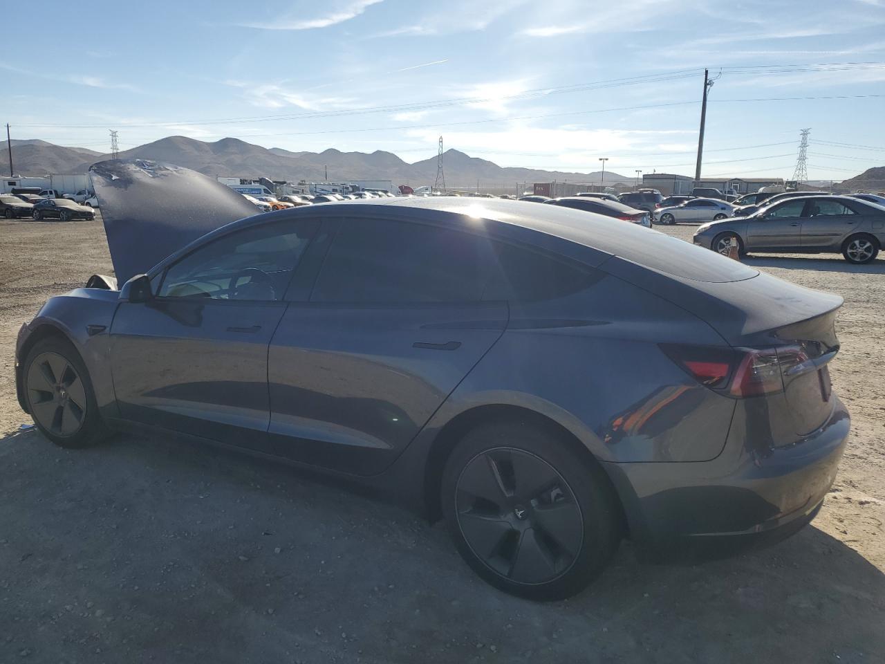 2023 TESLA MODEL 3 - Фото 2
