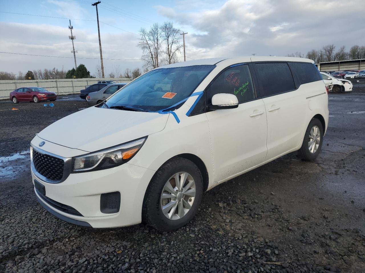 2017 KIA SEDONA LX
