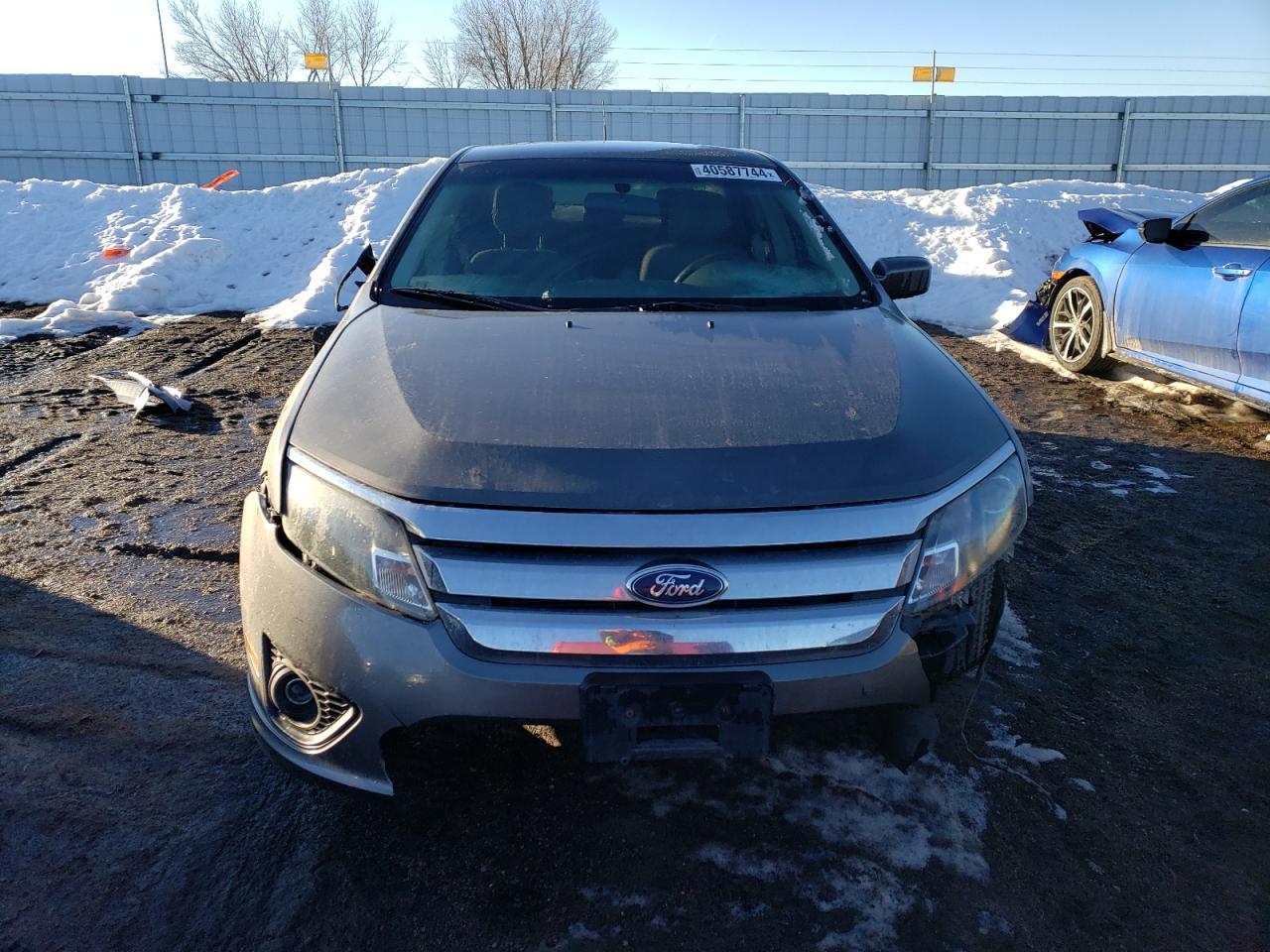 2012 FORD FUSION SE - Image 5