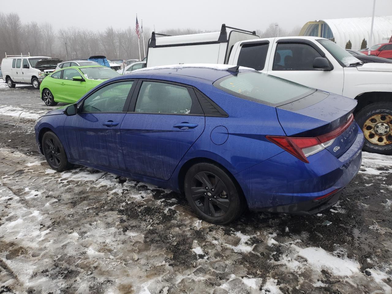 2023 HYUNDAI ELANTRA SE - Image 2