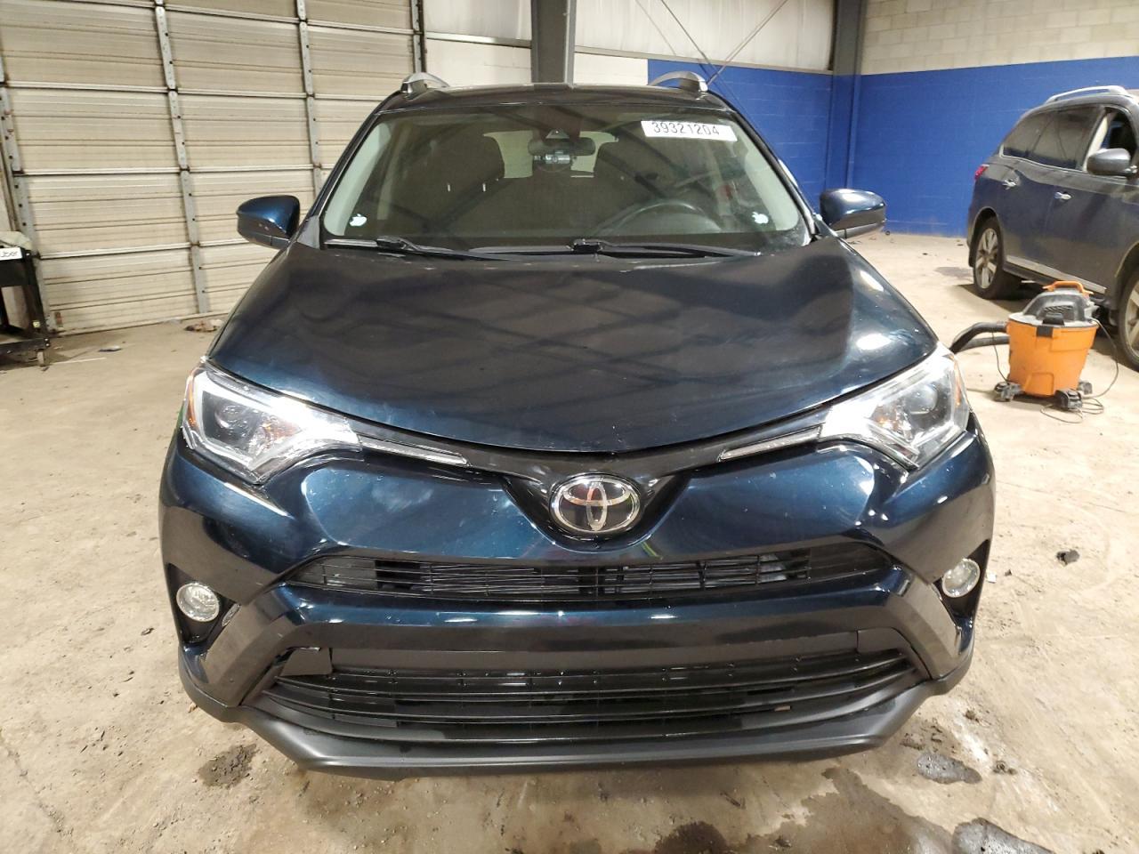 2018 TOYOTA RAV4 LE - Image 5