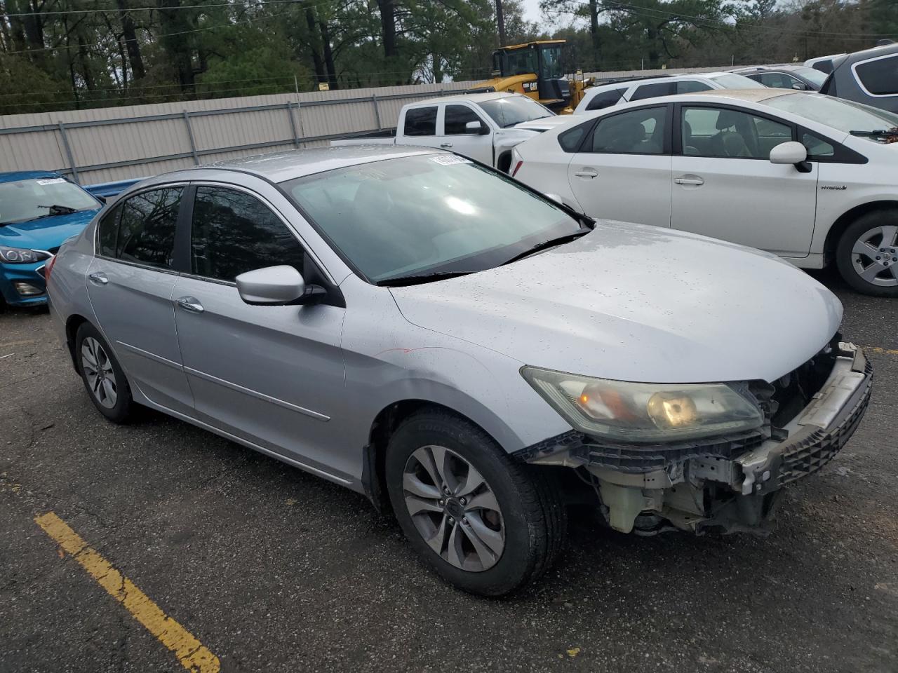 2014 HONDA ACCORD LX - Image 4