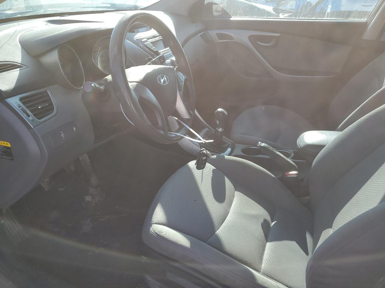 2013 HYUNDAI ELANTRA GL - Image 7