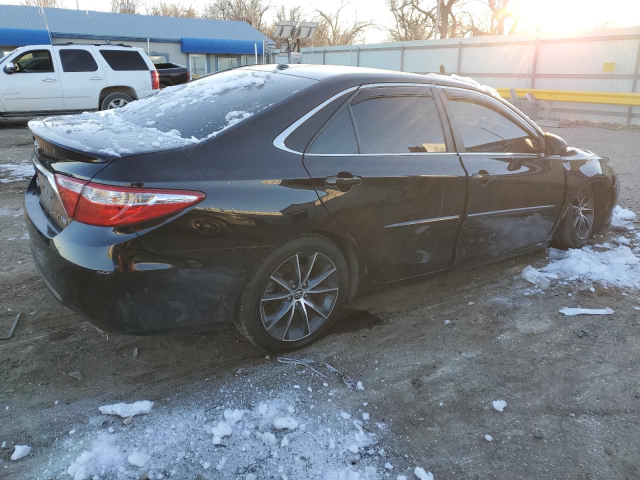 2016 TOYOTA CAMRY XSE - Фото 3