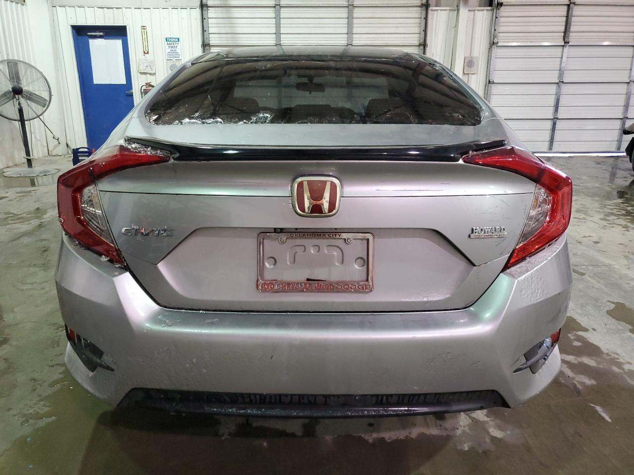2017 HONDA CIVIC LX - Фото 6