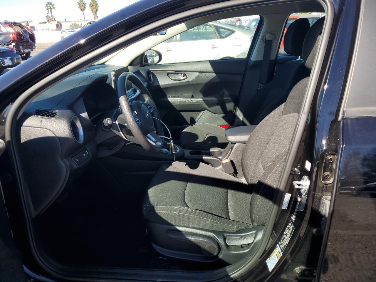 2021 KIA FORTE FE - Image 7