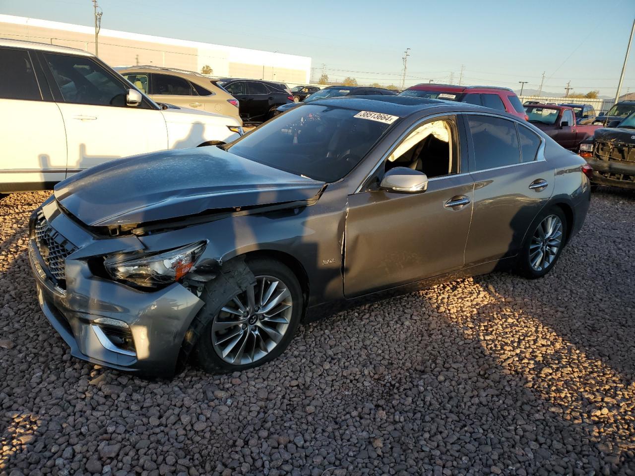 2018 INFINITI Q50 LUXE