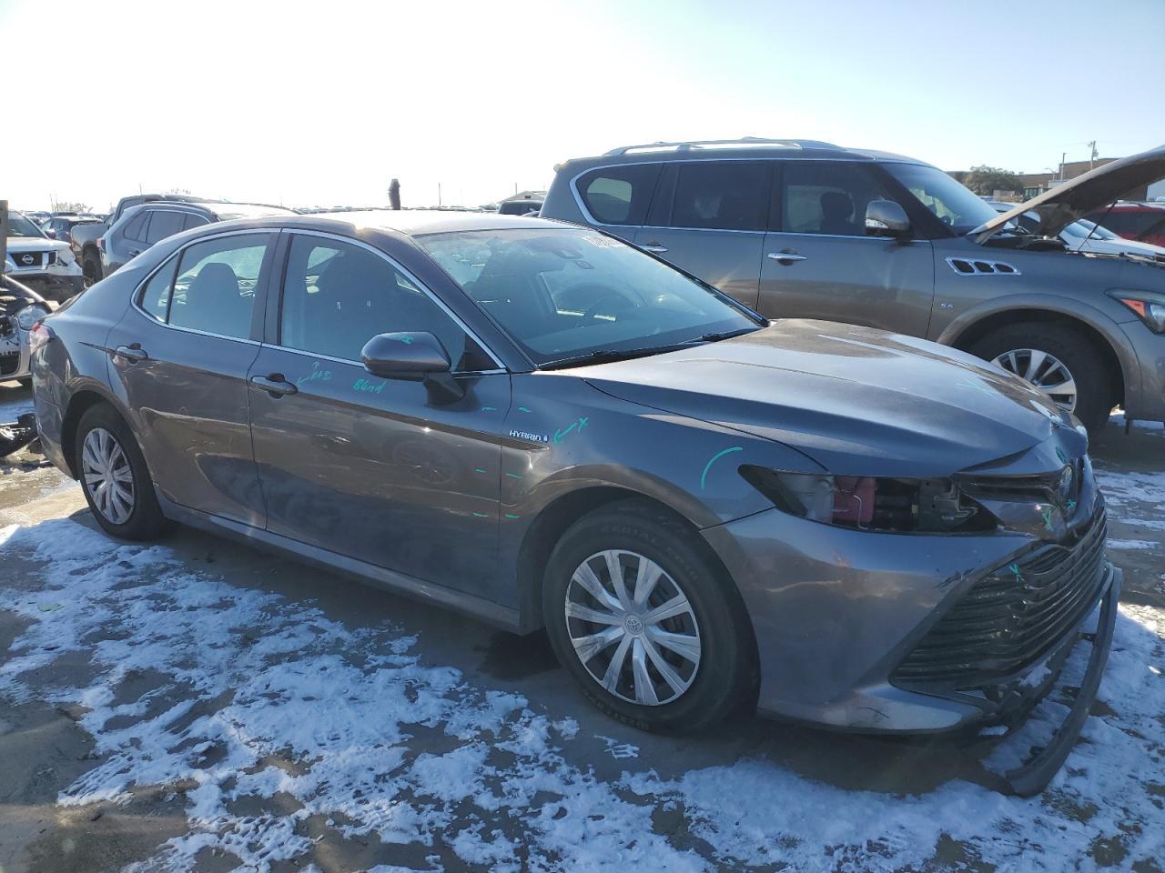 2019 TOYOTA CAMRY LE - Image 4