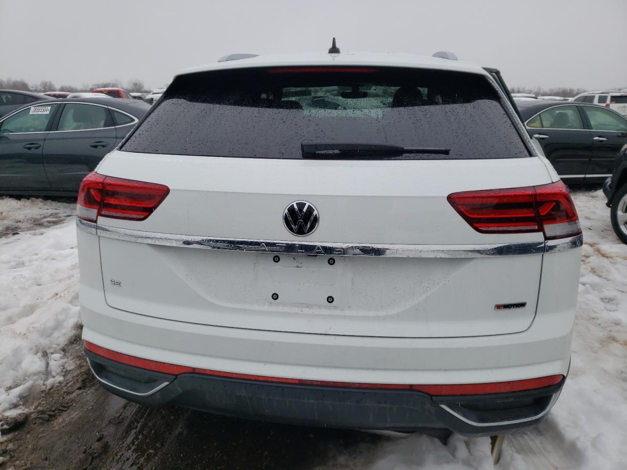 2022 VOLKSWAGEN ATLAS CROS - Image 6