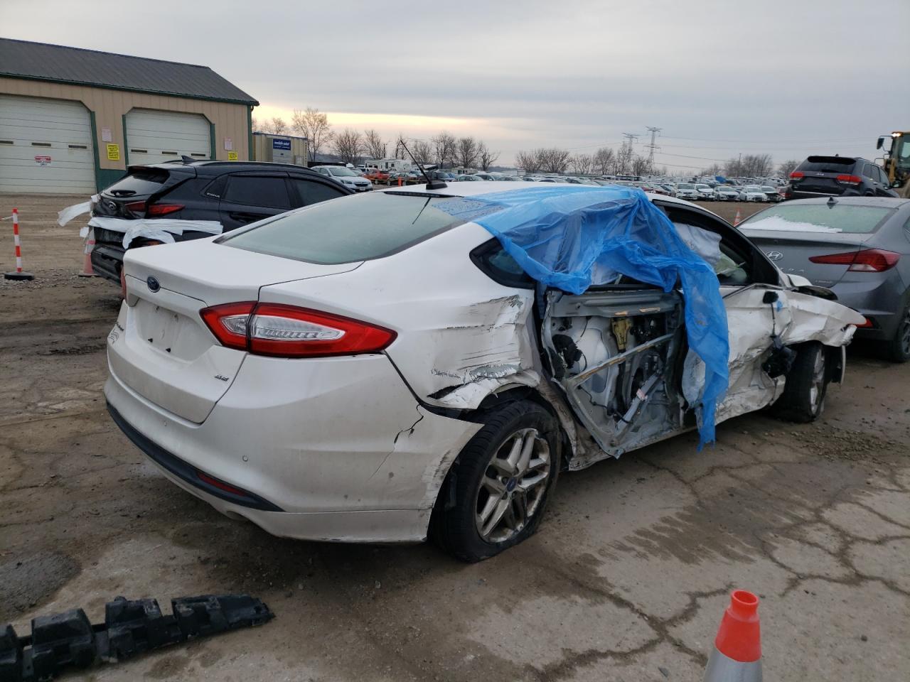 2013 FORD FUSION SE - Фото 3