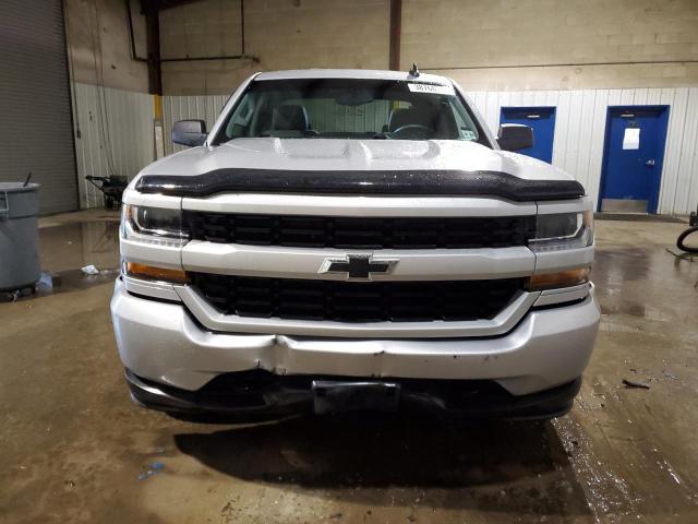 2018 Chevrolet Silverado K1500 Custom - Image 5