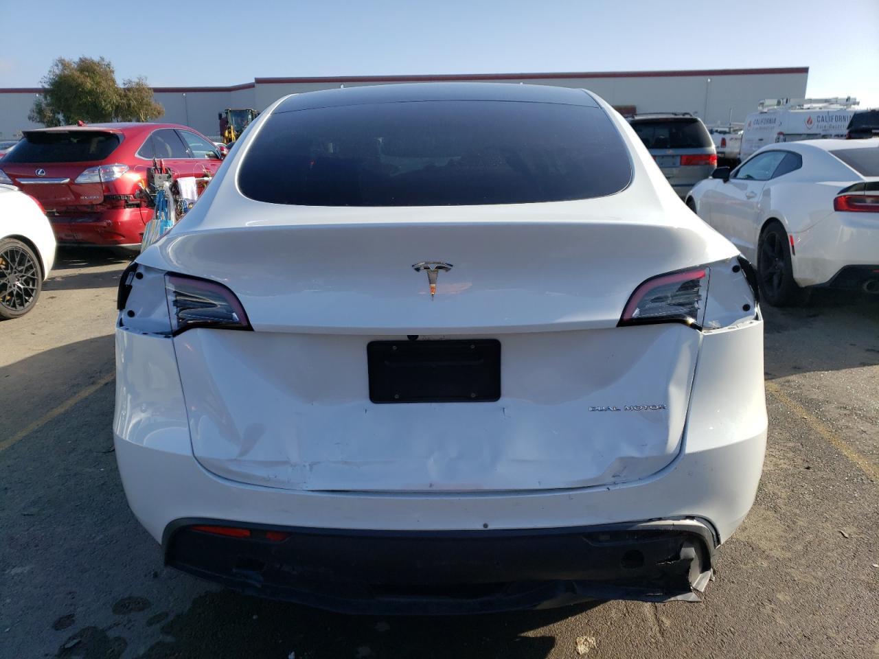 2023 TESLA MODEL Y - Фото 6