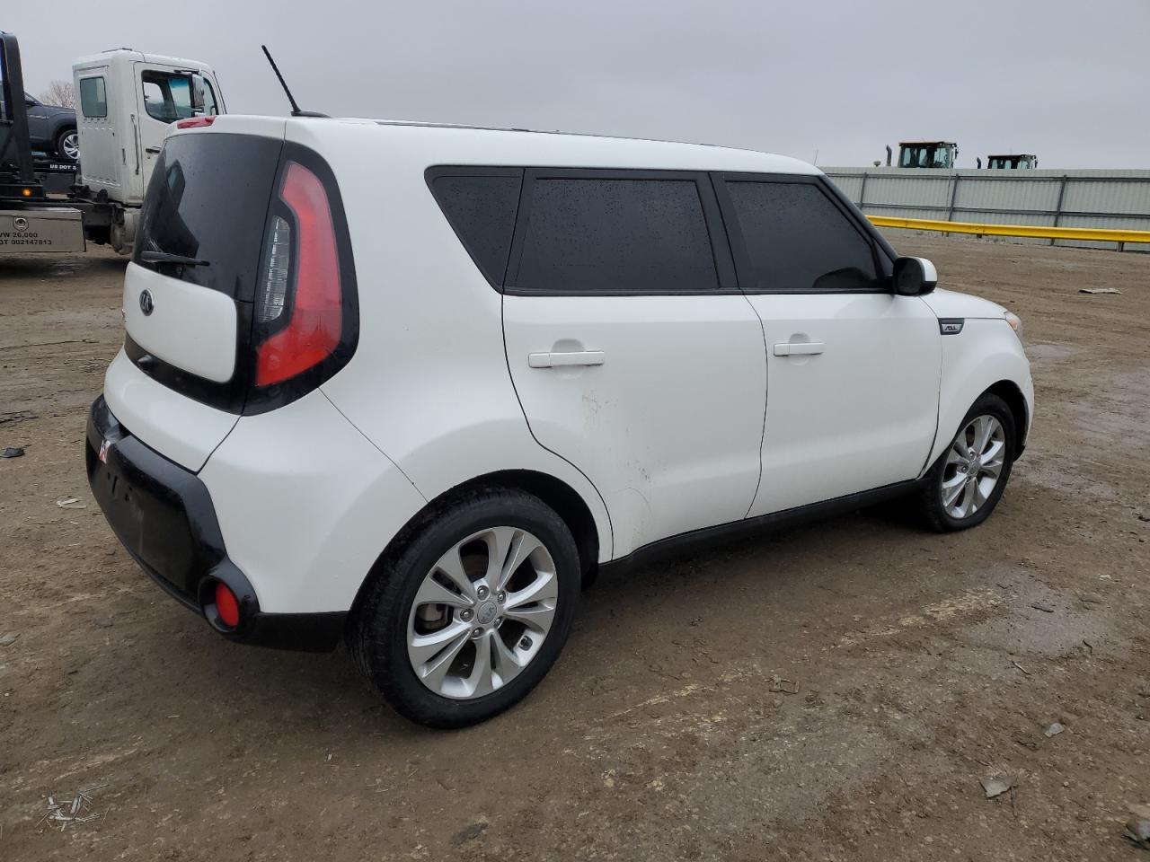 2016 KIA SOUL + - Image 3