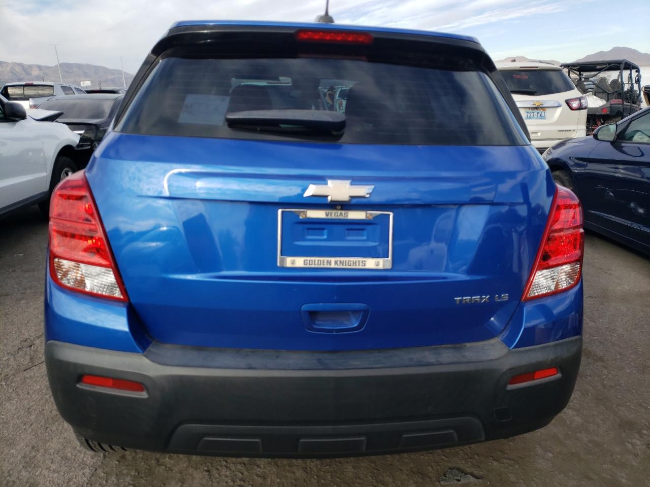 2015 CHEVROLET TRAX LS - Image 6