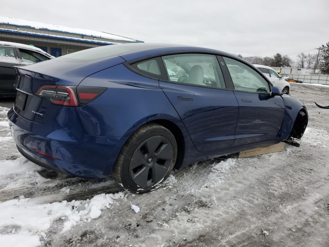 2022 TESLA MODEL 3 - Image 3