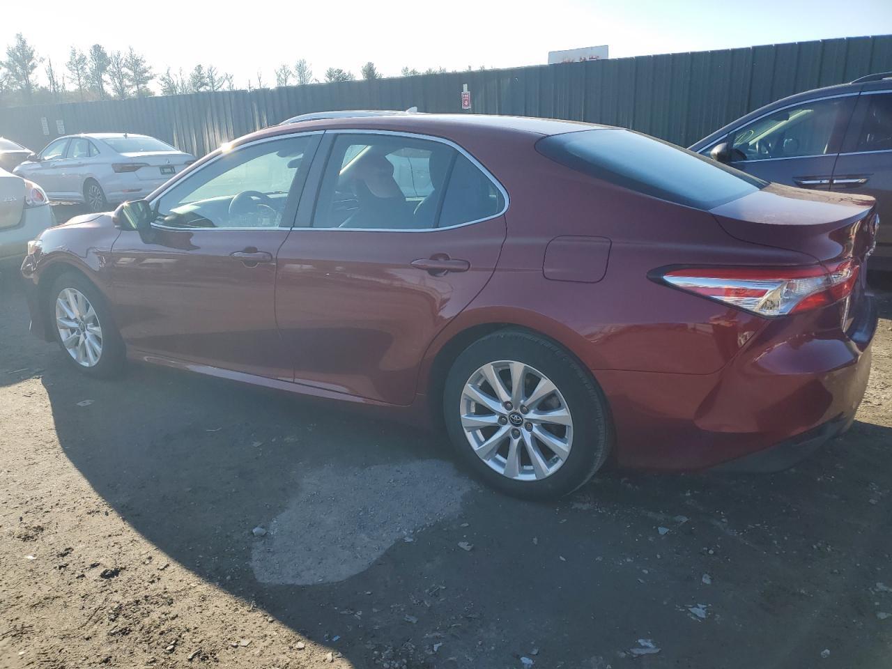 2018 TOYOTA CAMRY L - Фото 2