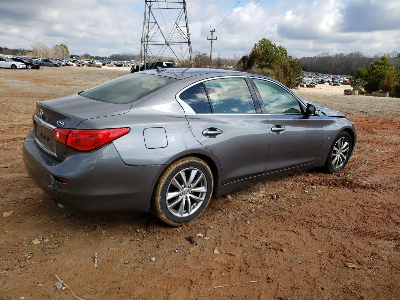 2016 INFINITI Q50 PREMIU - Фото 3