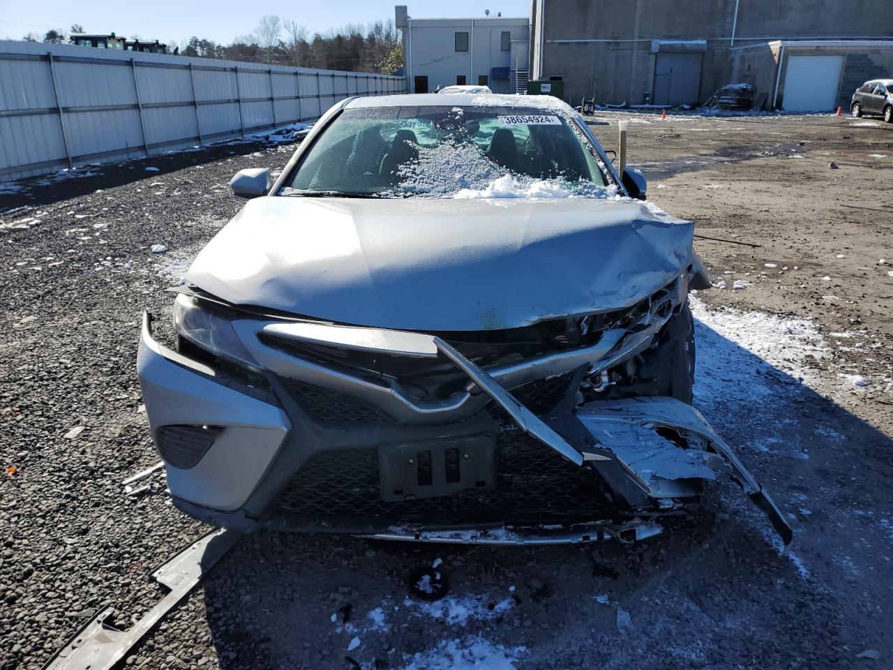 2018 TOYOTA CAMRY L - Фото 5