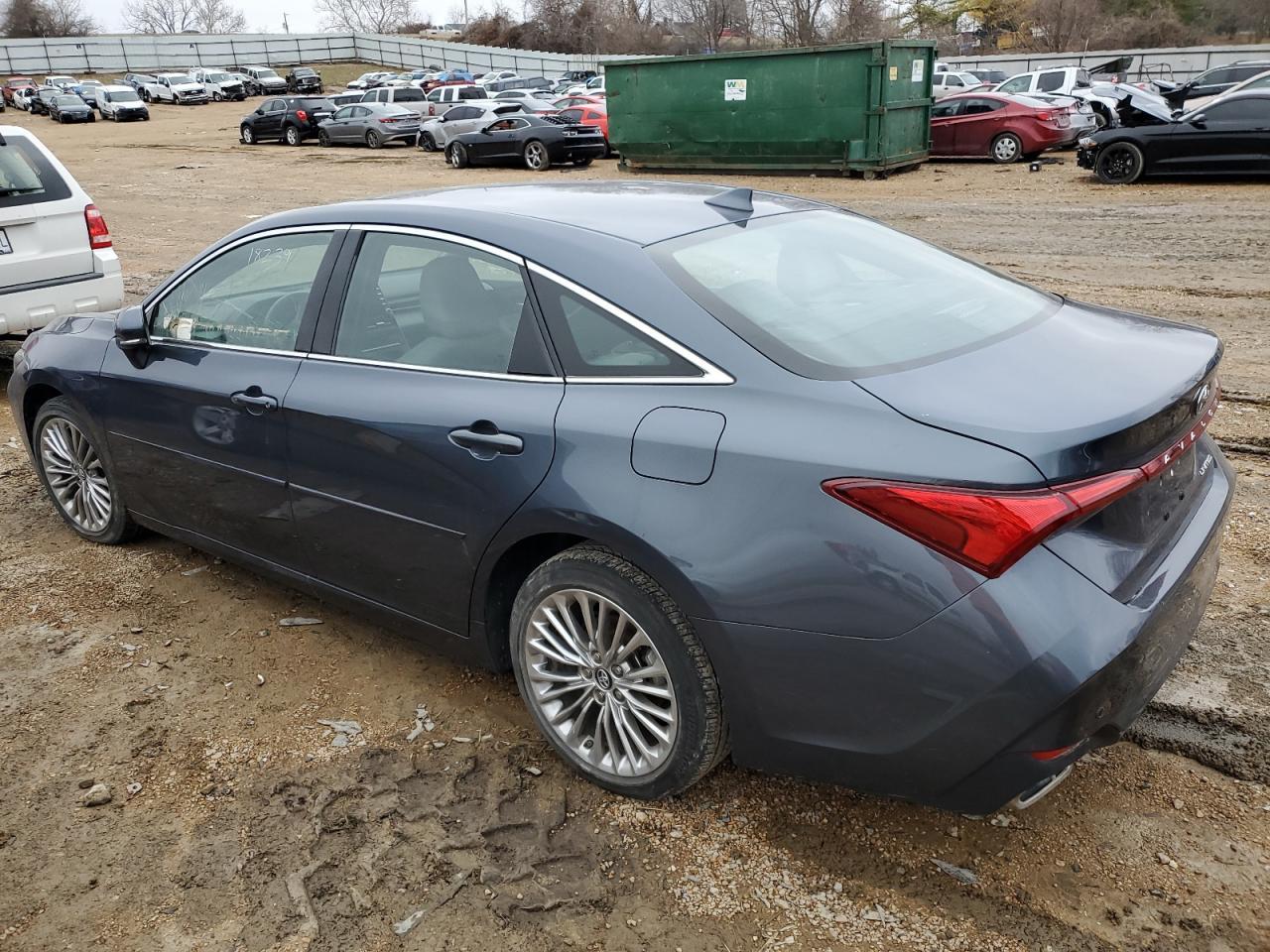 2019 TOYOTA AVALON XLE - Image 2