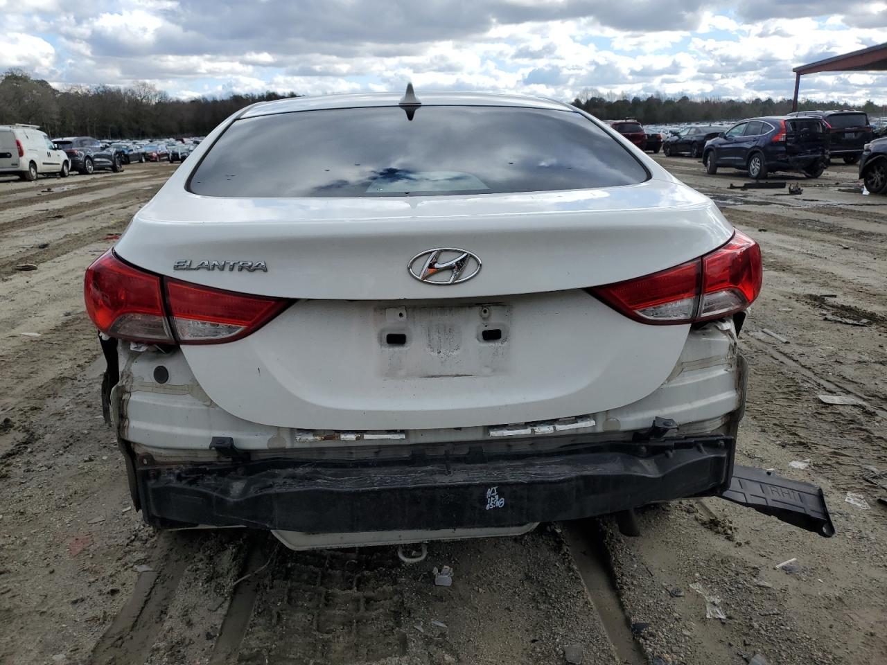 2011 HYUNDAI ELANTRA GL - Image 6