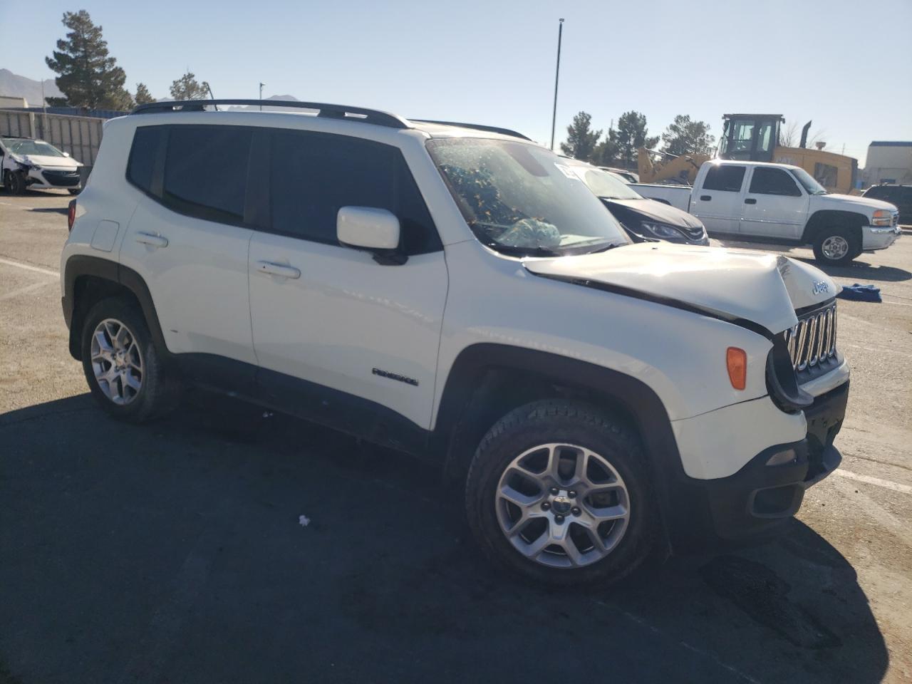 2017 JEEP RENEGADE L - Image 4