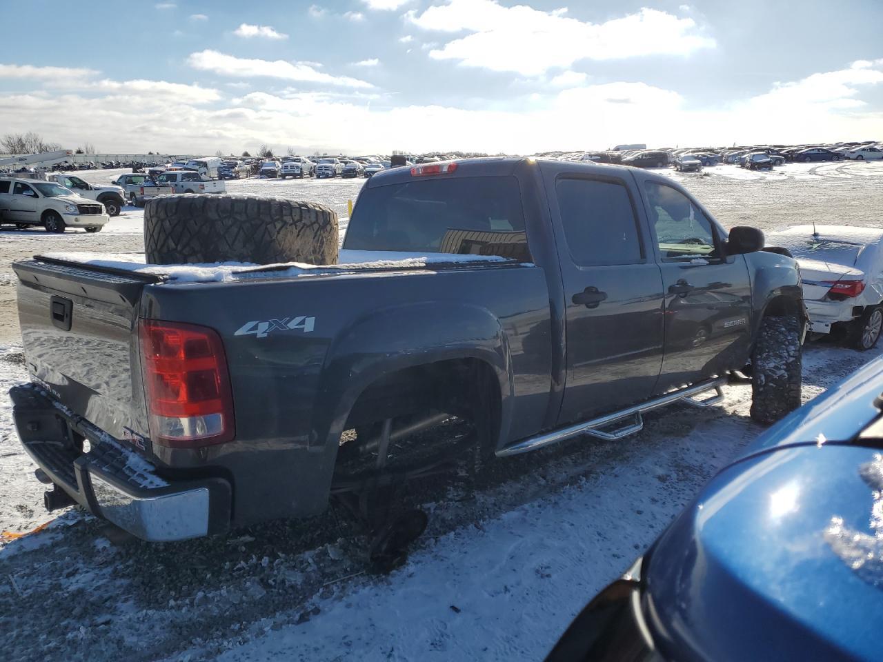 2011 GMC SIERRA K15 - Фото 3