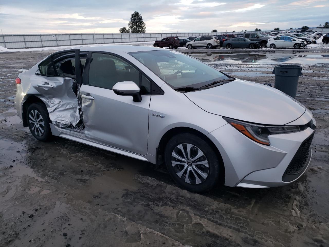 2020 TOYOTA COROLLA LE - Image 4