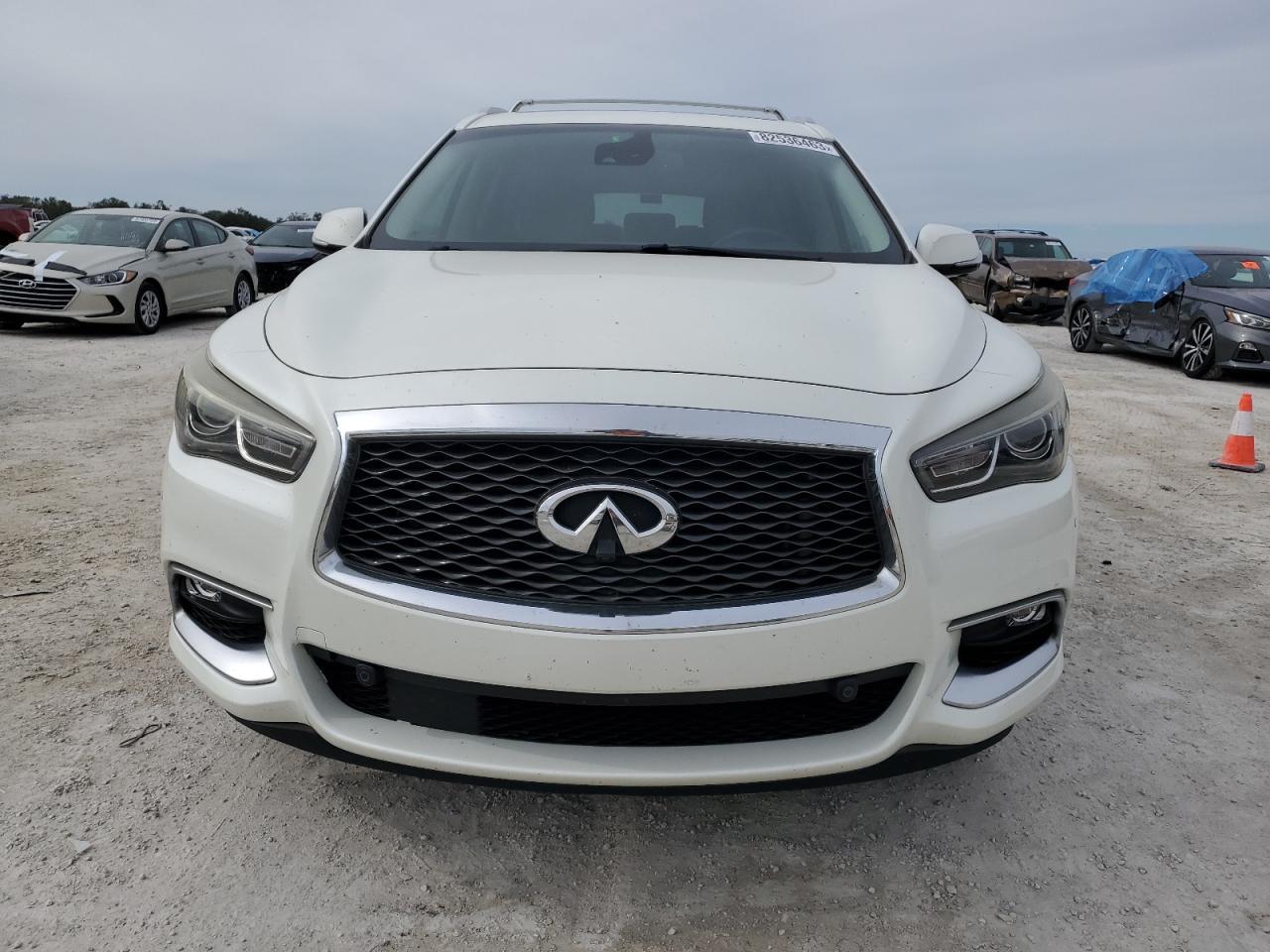 2016 INFINITI QX60 - Фото 5
