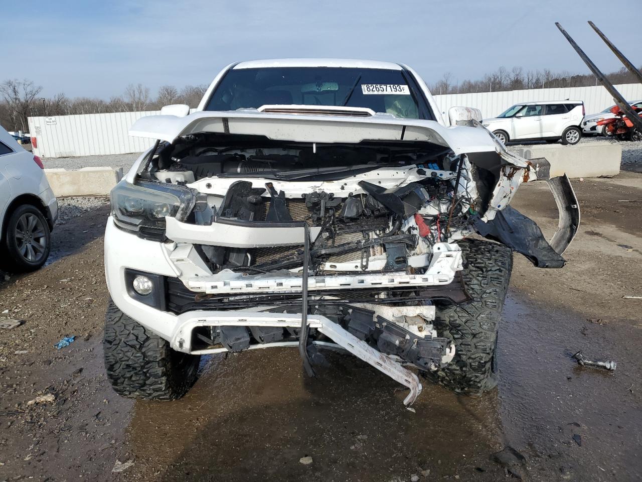 2017 TOYOTA TACOMA DOU - Фото 5