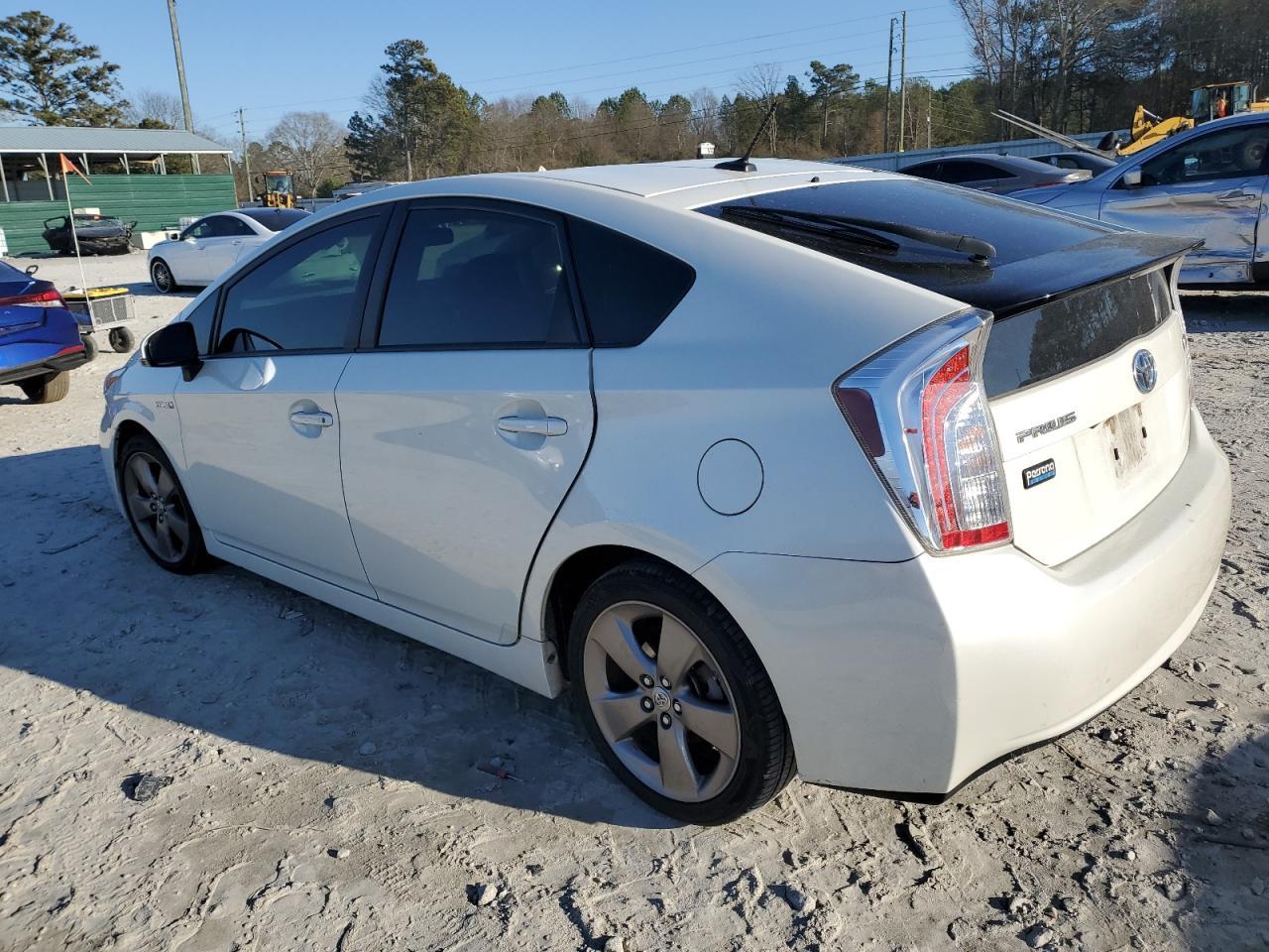 2015 TOYOTA PRIUS - Image 2