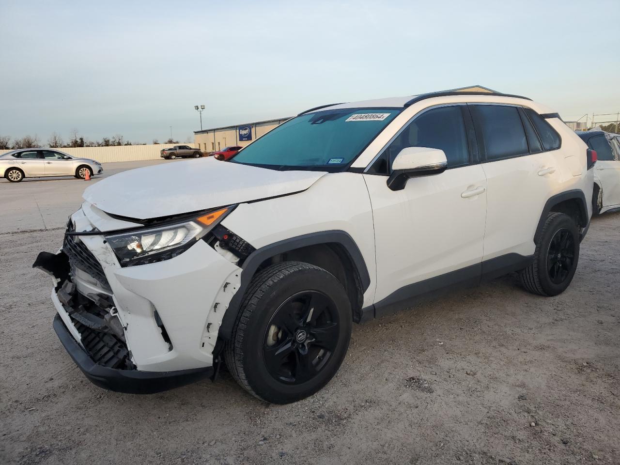 2020 TOYOTA RAV4 XLE car image