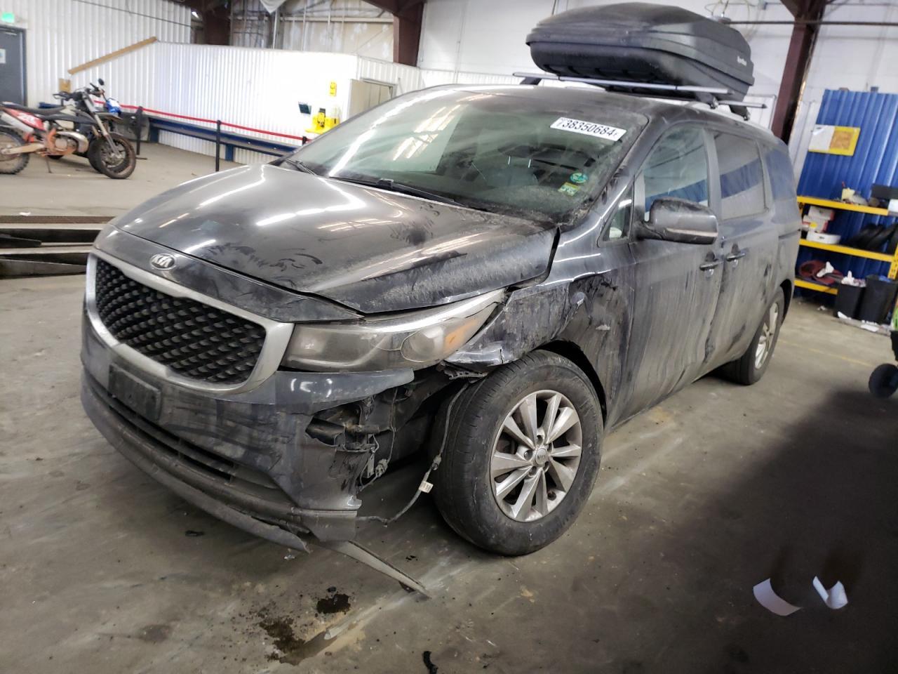 2017 KIA SEDONA LX