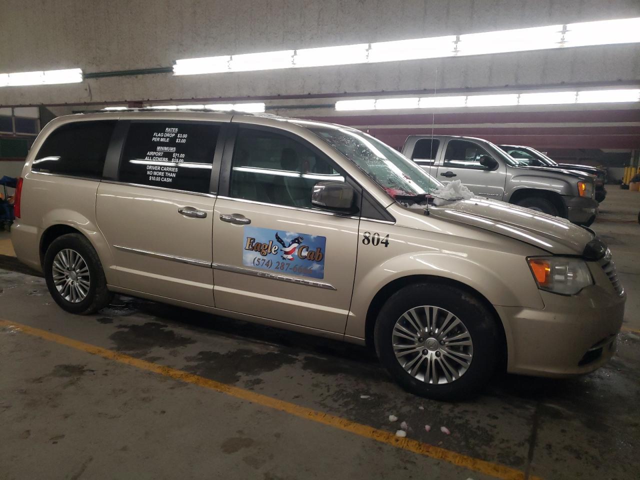 2014 CHRYSLER TOWN & COU - Image 4