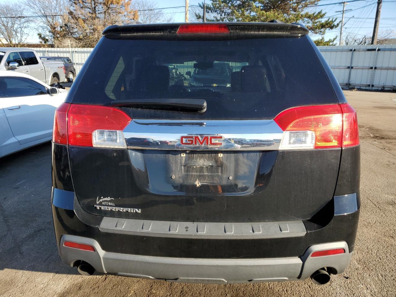 2012 GMC TERRAIN SL - Image 6