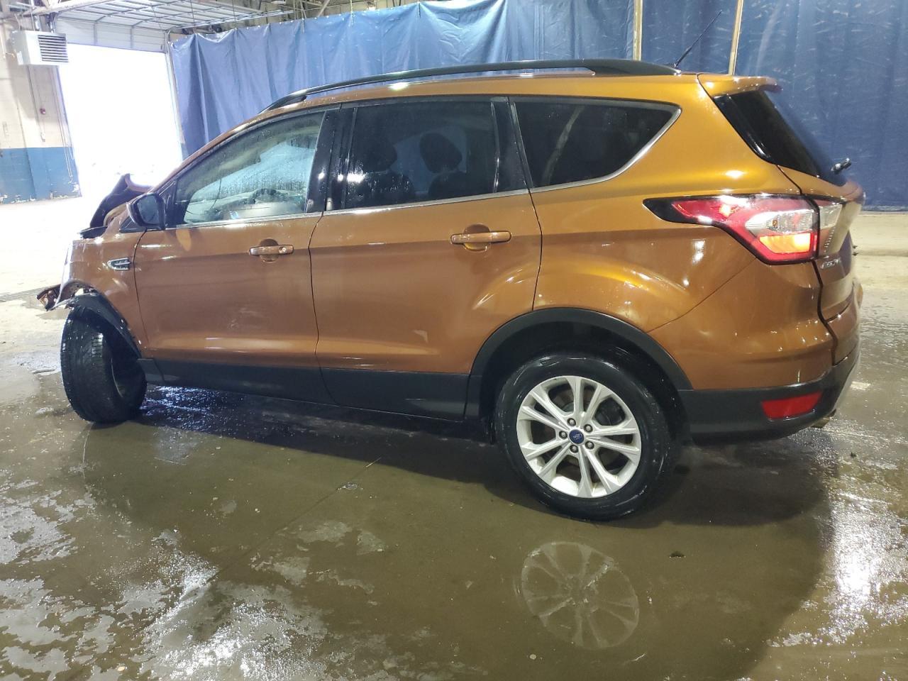 2017 FORD ESCAPE SE - Image 2