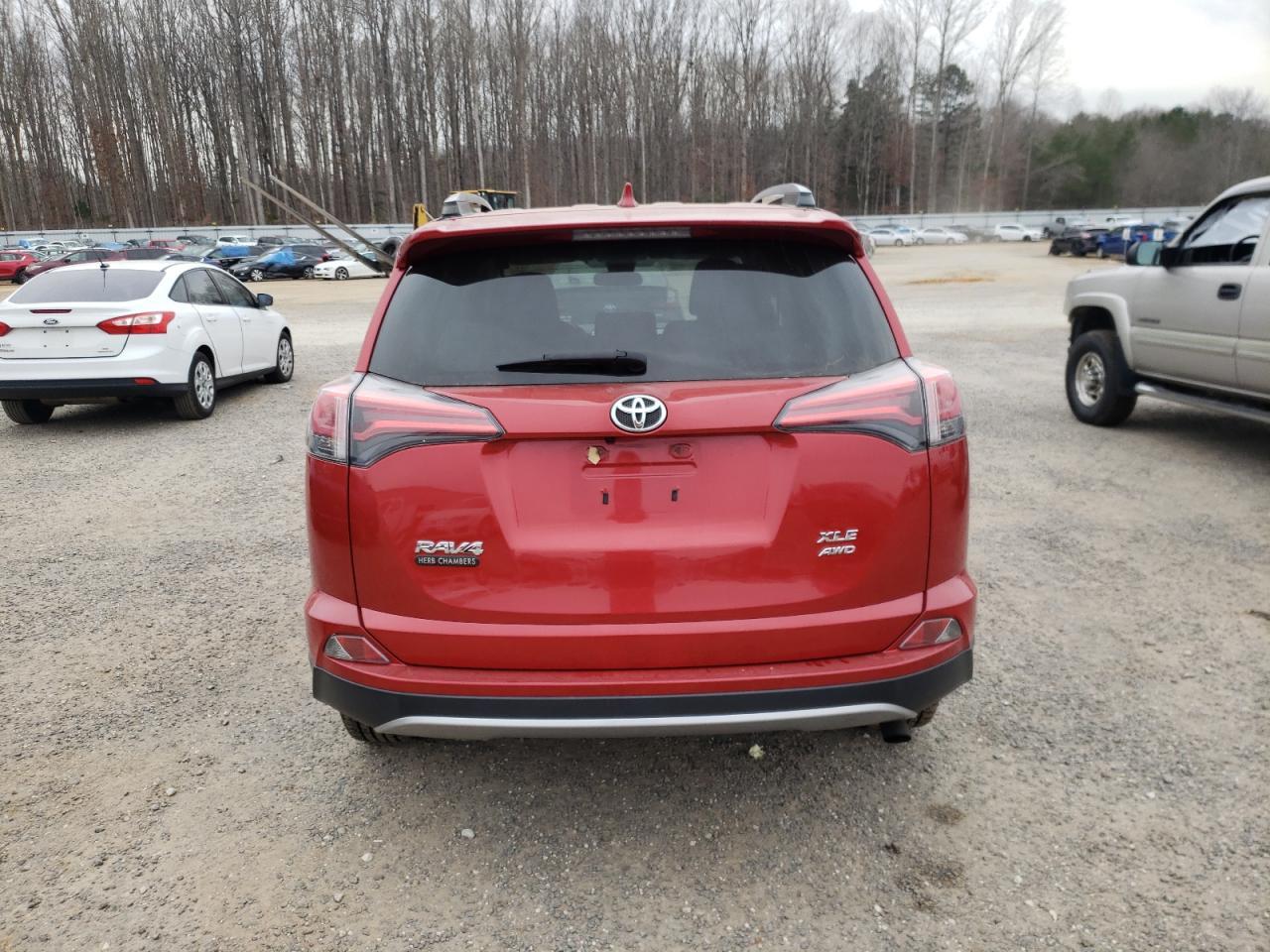 2017 TOYOTA RAV4 XLE - Фото 6