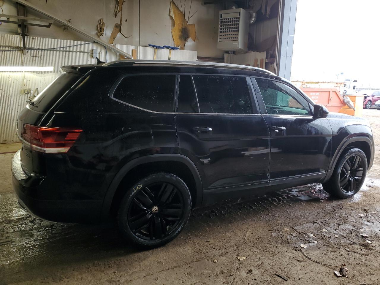 2018 VOLKSWAGEN ATLAS SE - Image 3