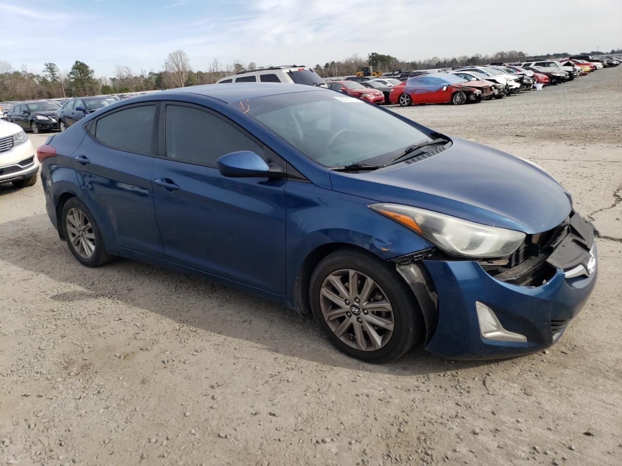 2015 HYUNDAI ELANTRA SE - Image 4