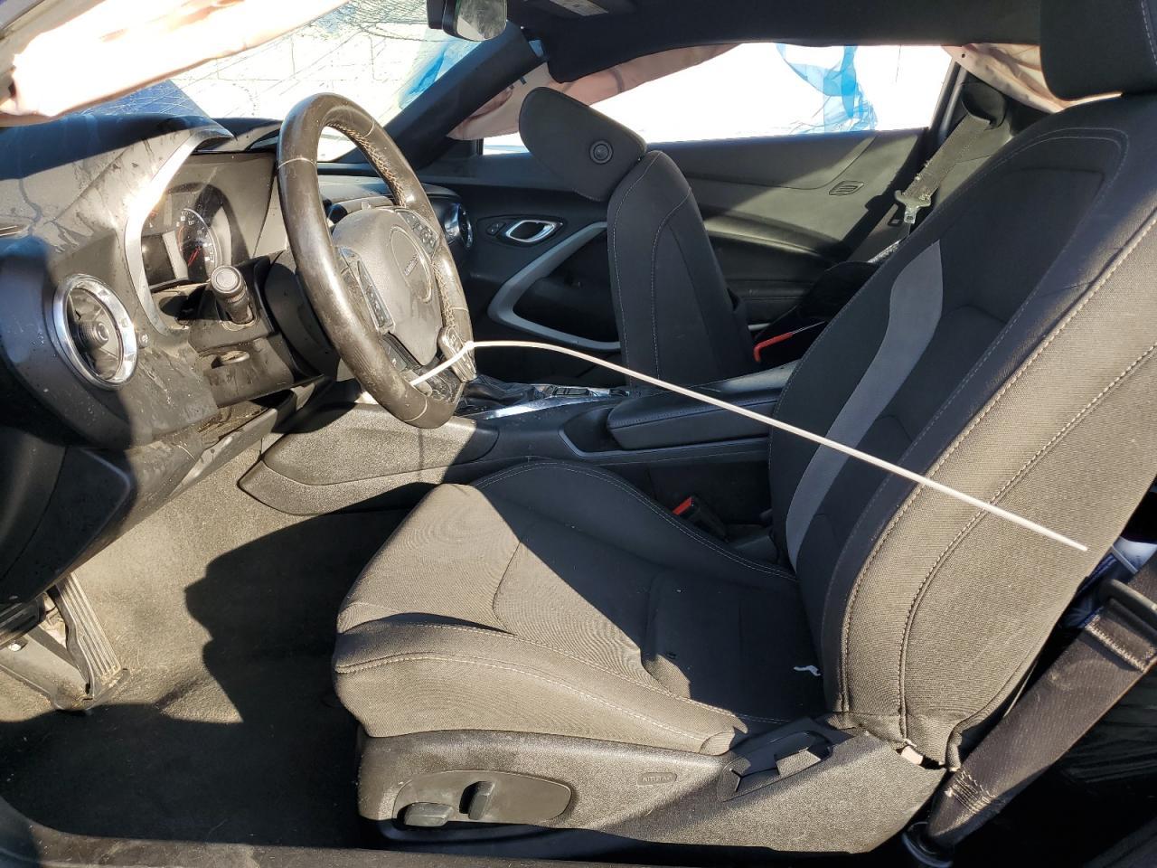 2018 CHEVROLET CAMARO LT - Image 7