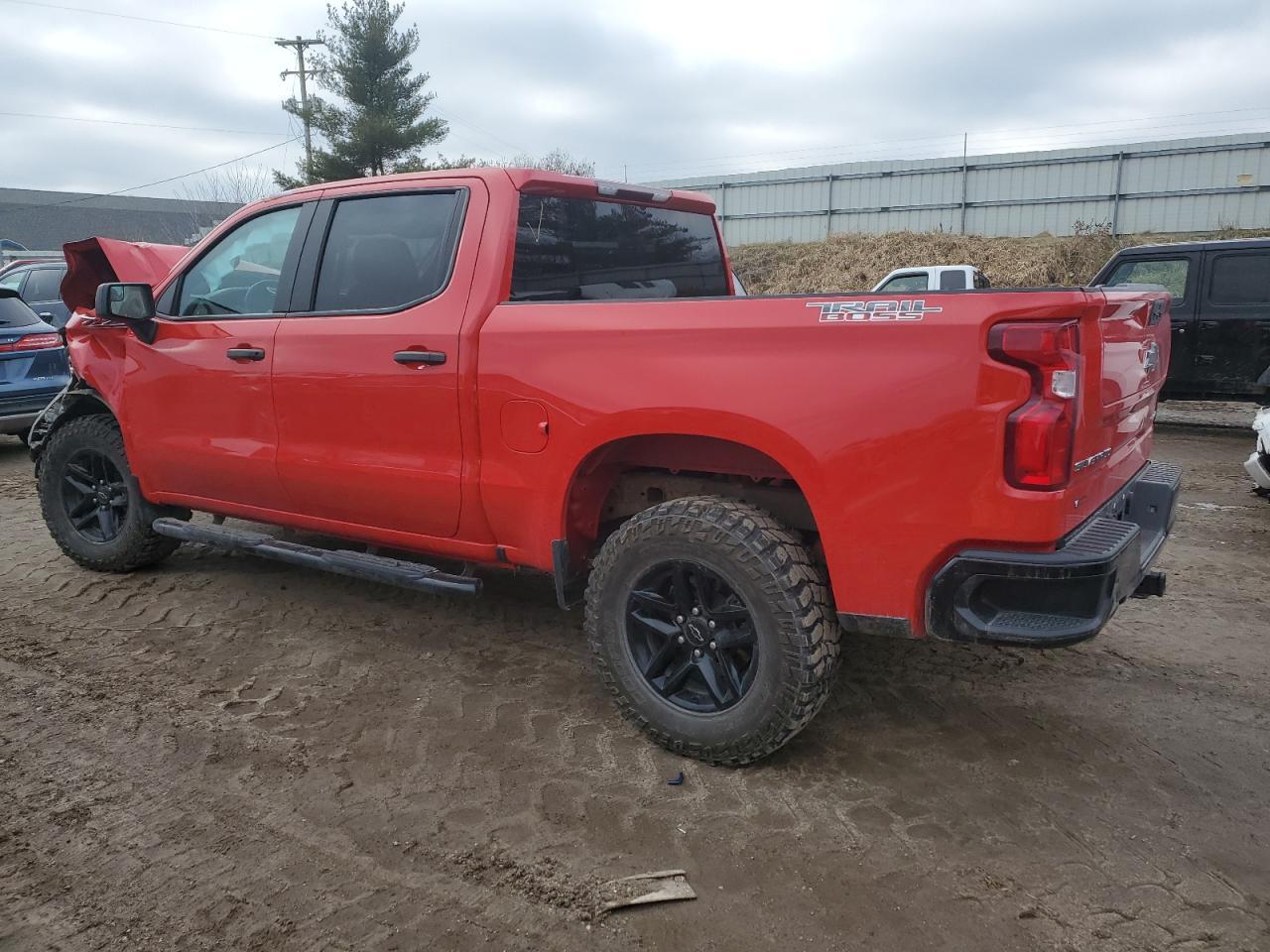 2021 CHEVROLET SILVERADO - Фото 2